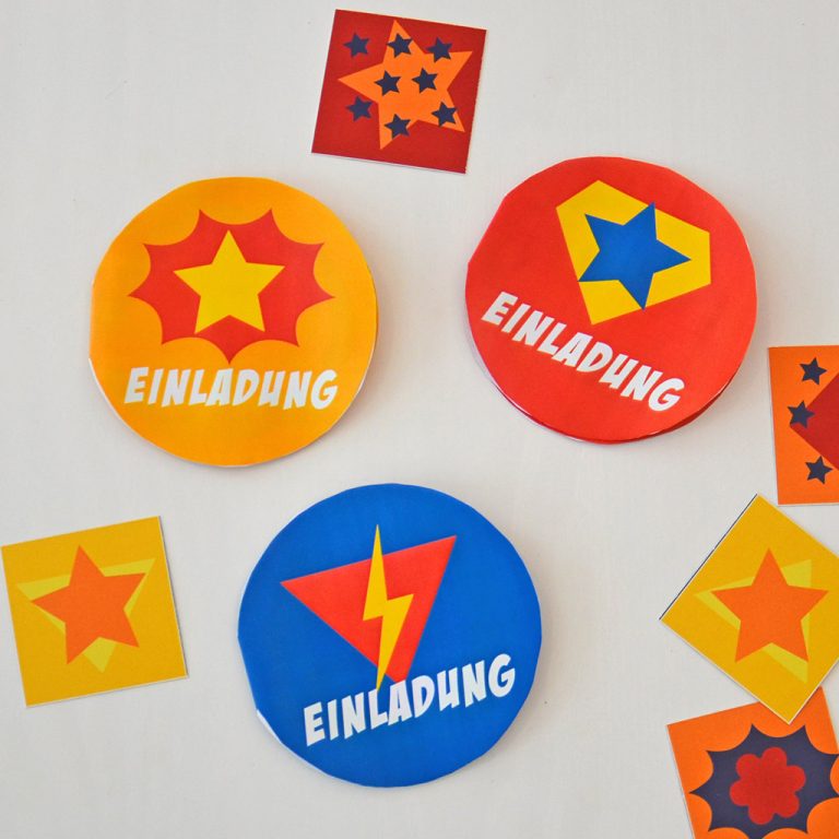 Superhelden-Einladung: Kostenlose Druckvorlage - AUSGEFUXT