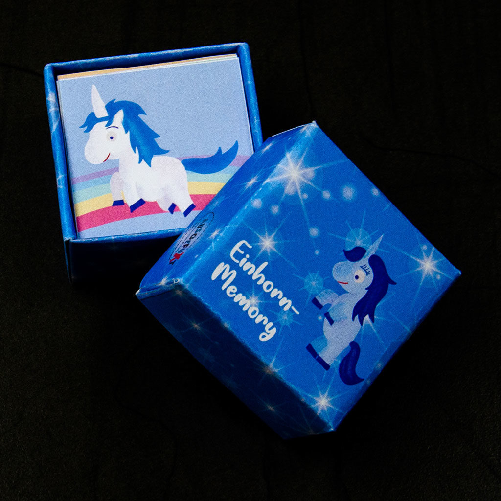 Das Einhorn-Memory enthält auch eine passende Schachtel