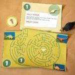 Dino-Schatzsuche: Rätsel und Brief an jeder Station