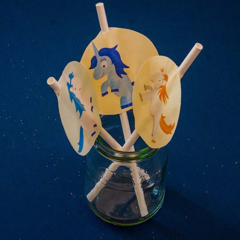  Foto zu Einhorn basteln - Anleitung und Druckvorlage - AUSGEFUXT 