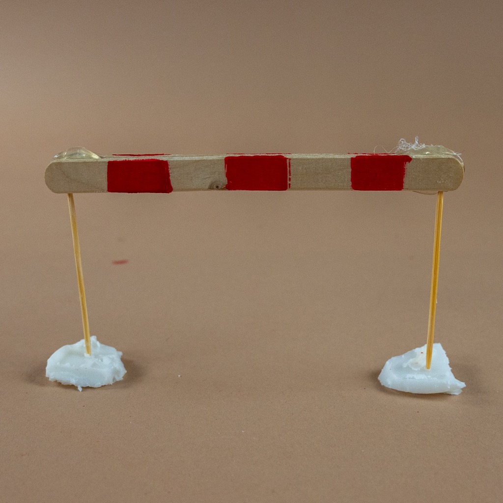 Fertige Absperrung mit Wachsständer