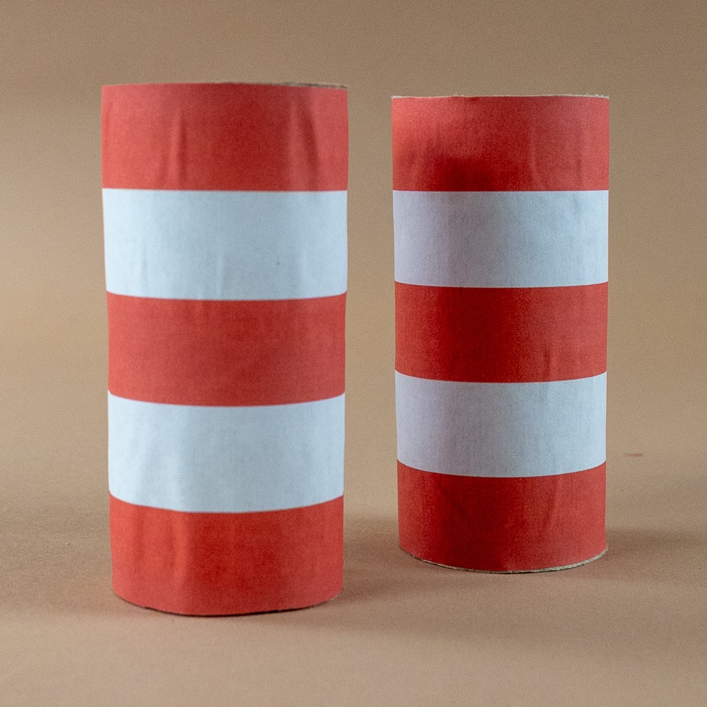 „Pylonen-Umschläge“ aus Klopapierrollen