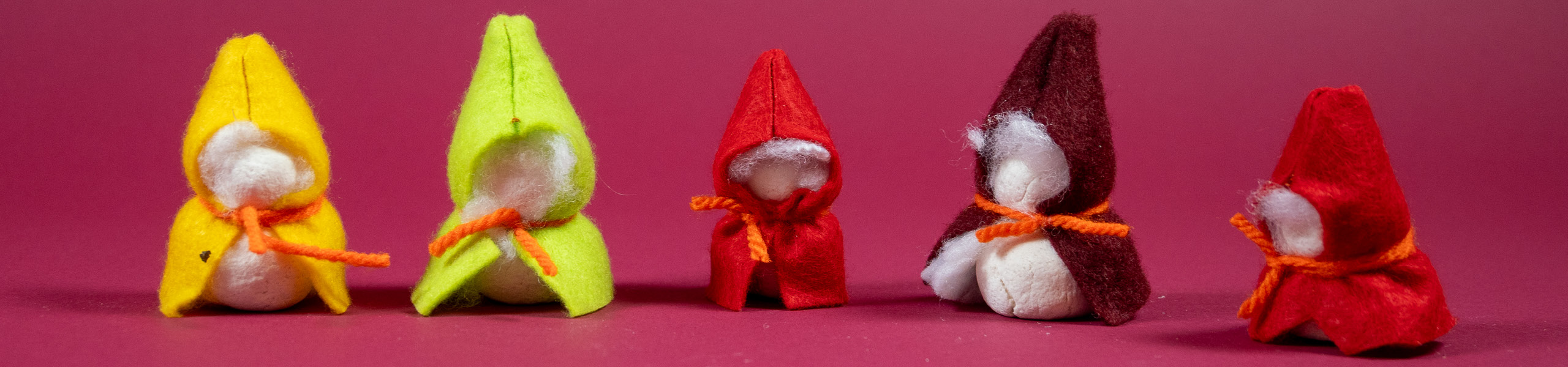 Wichtel basteln mit Kindern â€“ einfache Anleitung mit Salzteig und Vliesmantel